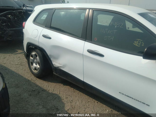 1C4PJMAS5FW729815 Jeep Cherokee Sport