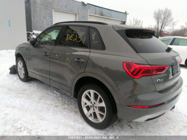 WA1AECF38M1026042 Audi Q3 Komfort 45