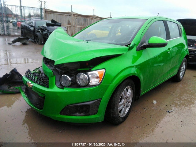 Chevrolet Sonic 2016 1G1JC6SH0G4106655 Image 2