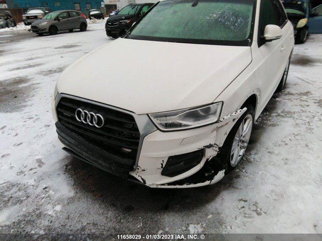 WA1ECCFSXJR035479 Audi Q3 PREMIUM
