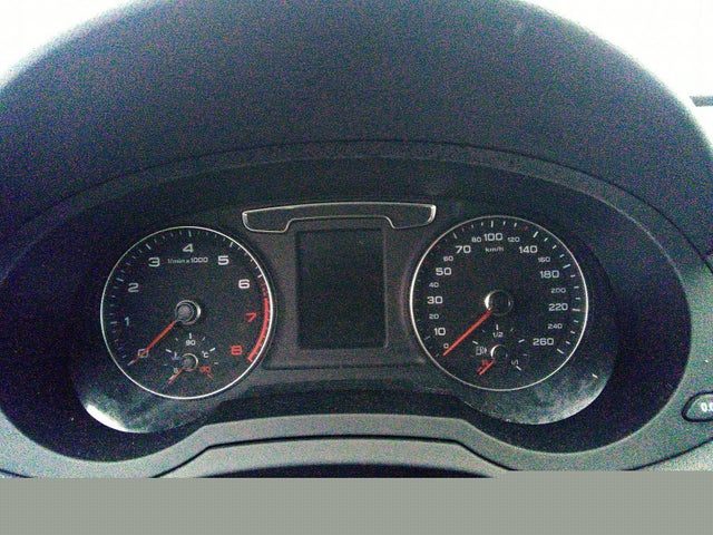 WA1ECCFSXJR035479 Audi Q3 PREMIUM