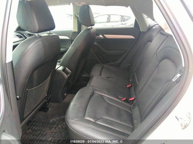 WA1ECCFSXJR035479 Audi Q3 PREMIUM