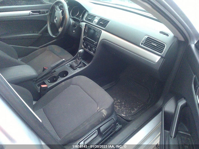 1VWAS7A32GC041140 Volkswagen Passat S/r-line