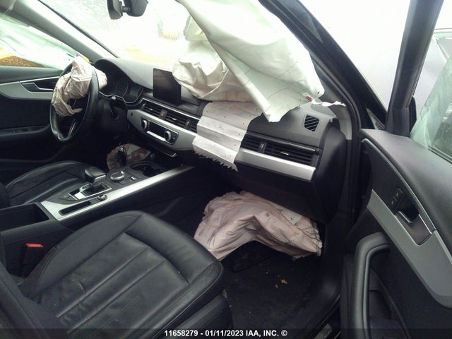 WAUANAF4XHN011735 Audi A4 PREMIUM