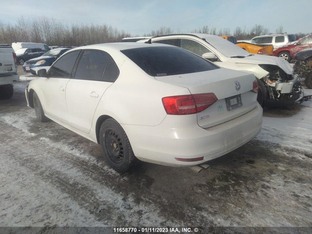 3VW1K7AJ5FM240243 Volkswagen JETTA S