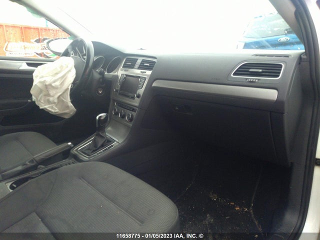 3VW217AU6FM058956 Volkswagen GOLF