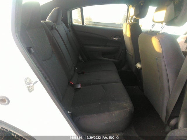 1C3CCBAB0EN229387 Chrysler 200 LX