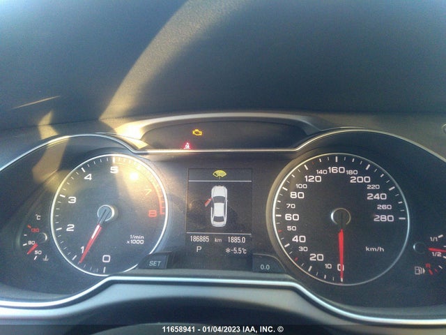 Audi A4 Premium Plus 2013 WAUFFCFL1DN038757 Image 8