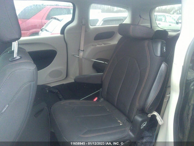 2C4RC1DG6JR178661 Chrysler Pacifica Touring