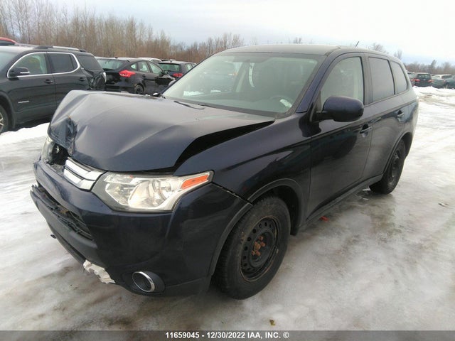 JA4AZ2A38FZ603405 Mitsubishi Outlander Es