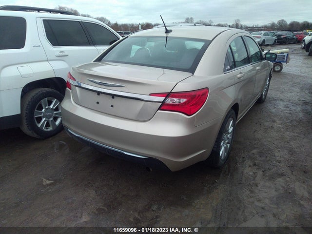 1C3CCBAB2DN636416 Chrysler 200 LX