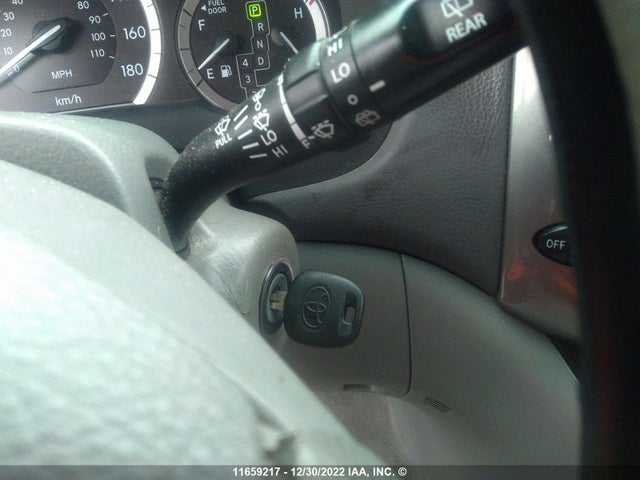 Toyota SIENNA CE 2010 5TDZK4CC0AS289457 Image 3