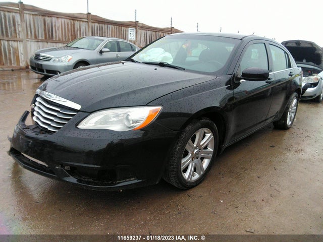 1C3CCBBB6DN673807 Chrysler 200 Touring