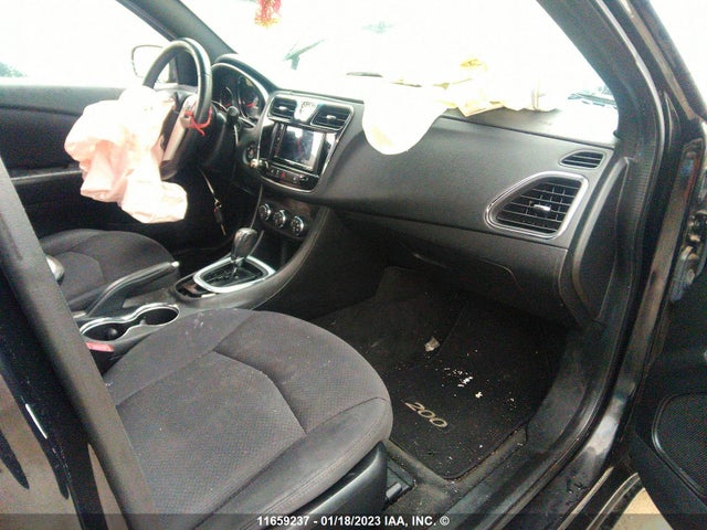 1C3CCBBB6DN673807 Chrysler 200 Touring