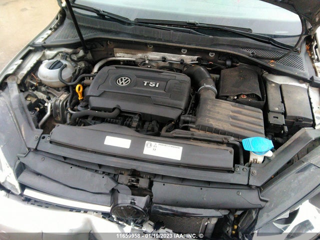 3VW217AU9HM009379 Volkswagen Golf S/wolfsburg/se/sel