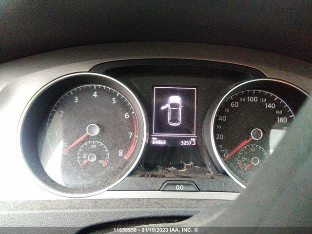 3VW217AU9HM009379 Volkswagen Golf S/wolfsburg/se/sel