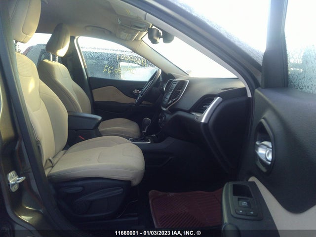 1C4PJMCS1FW651420 Jeep Cherokee Latitude