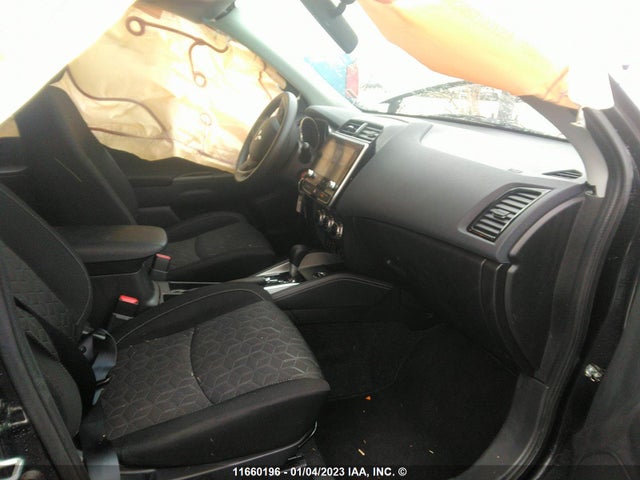 JA4AJUAU7NU600941 Mitsubishi RVR ES