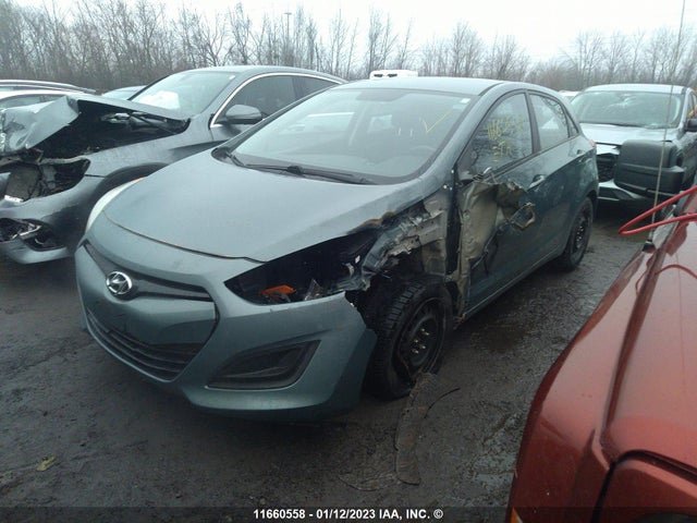 Hyundai ELANTRA GT 2014 KMHD25LH8EU192838 Image 2