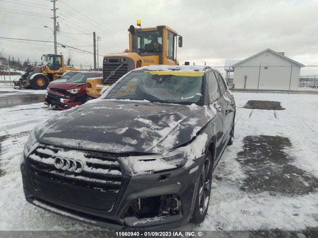 WA1FNAFY2K2128840 Audi Q5 Technik S-line