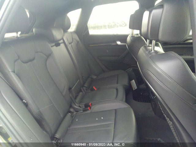 WA1FNAFY2K2128840 Audi Q5 Technik S-line