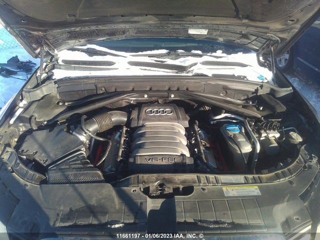 WA1LKCFP1CA078051 Audi Q5 Premium Plus