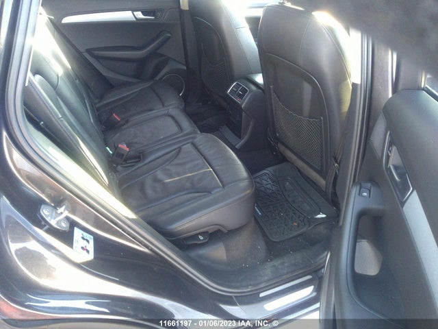 WA1LKCFP1CA078051 Audi Q5 Premium Plus