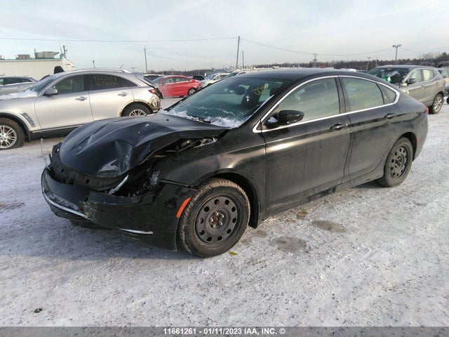 Chrysler 200 Limited 2016 1C3CCCAB8GN197362 Image 2
