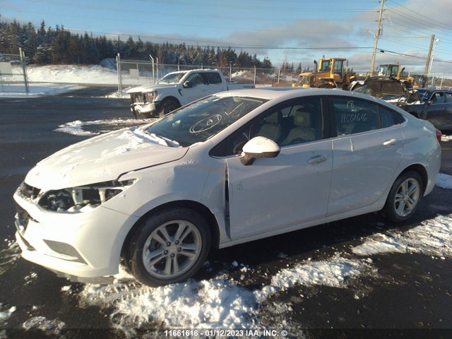 Chevrolet CRUZE LT 2018 1G1BE5SM5J7212272 Image 2