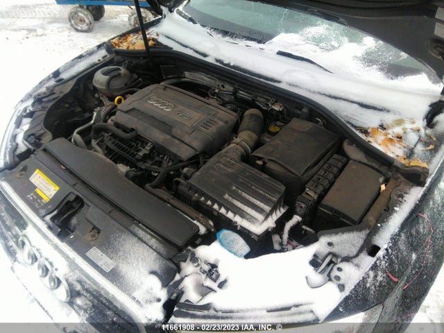 WAUB8GFFXH1051563 Audi A3 PREMIUM