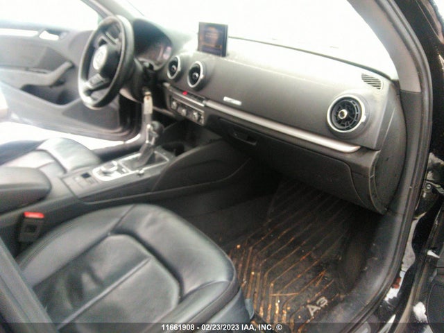 WAUB8GFFXH1051563 Audi A3 PREMIUM