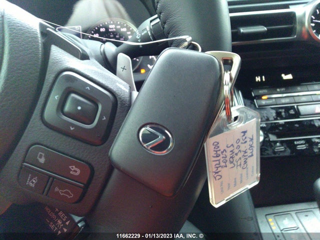 Lexus IS 300 2022 JTHC81F28N5048813 Image 3