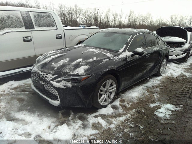 Lexus IS 300 2022 JTHC81F28N5048813 Image 2