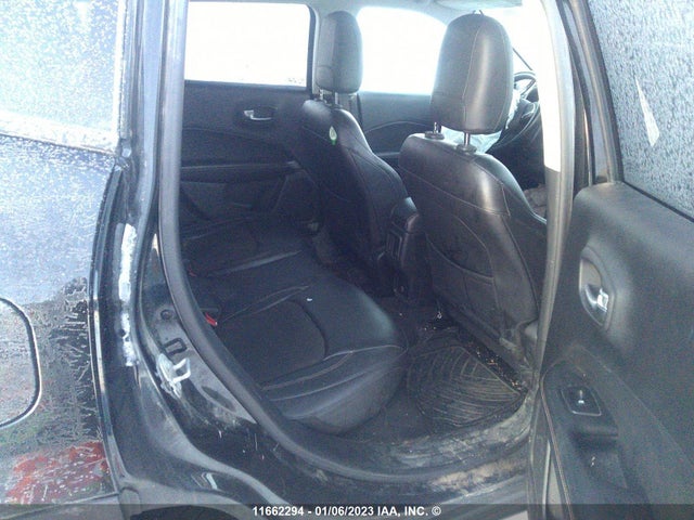 Jeep Compass Latitude 2018 3C4NJDBB1JT127952 Image 8