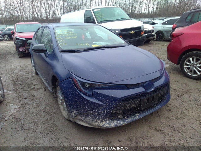 Toyota COROLLA LE 2022 5YFBPMBE2NP281428 Image 1