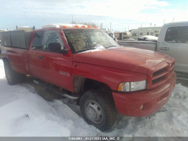 2000 1B7MF3366YJ146040 main image