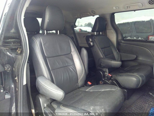 Toyota SIENNA SE 2017 5TDXZ3DC7HS868600 Image 8