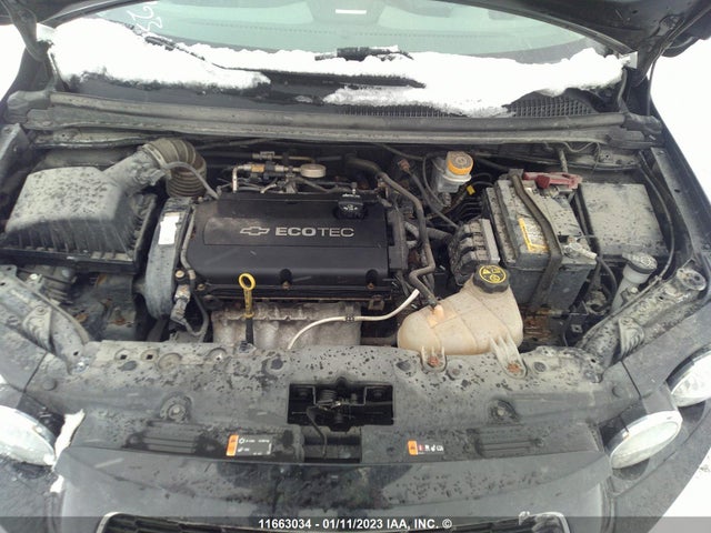 Chevrolet SONIC LS 2015 1G1JA5SH0F4202204 Image 10