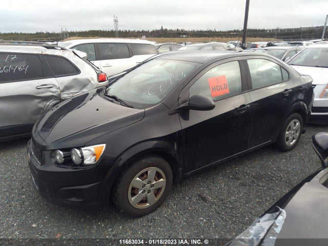 Chevrolet SONIC LS 2015 1G1JA5SH0F4202204 Image 2