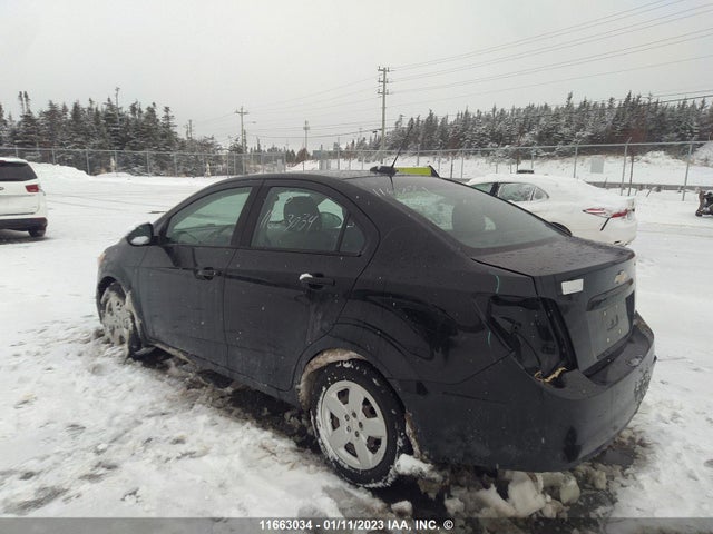 Chevrolet SONIC LS 2015 1G1JA5SH0F4202204 Image 3