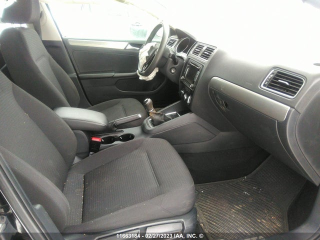 3VWB07AJ3FM420914 Volkswagen JETTA SE