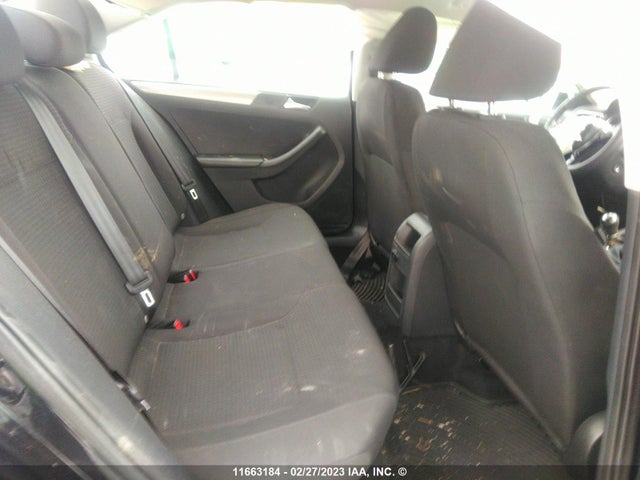 3VWB07AJ3FM420914 Volkswagen JETTA SE