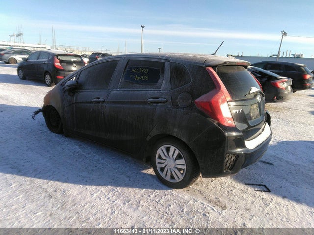 Honda FIT LX 2015 3HGGK5H56FM100956 Image 3