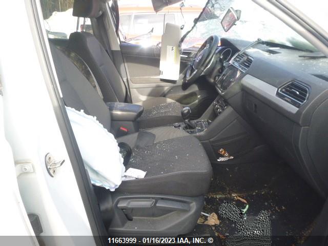 Volkswagen TIGUAN S 2018 3VV0B7AX4JM006088 Image 6