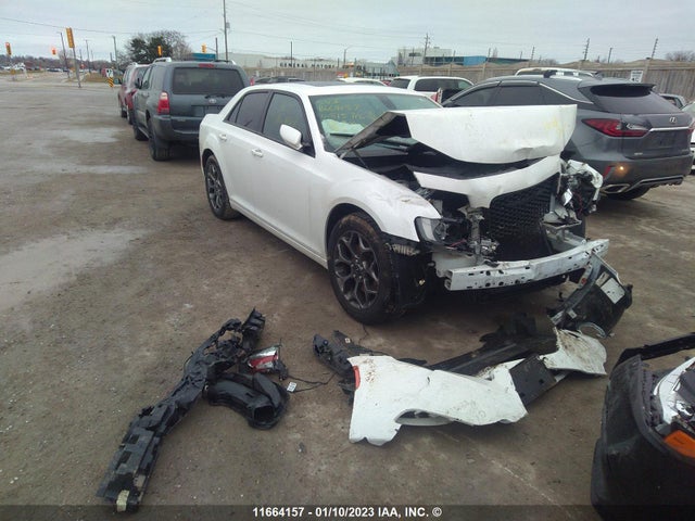 2C3CCAGGXFH815716 Chrysler 300 S