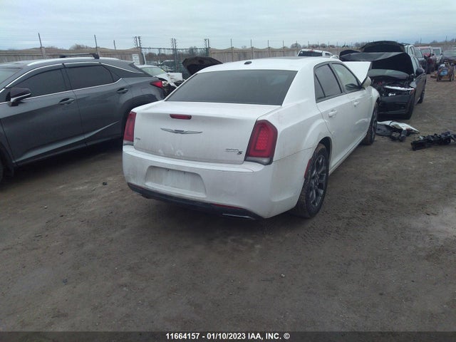 2C3CCAGGXFH815716 Chrysler 300 S
