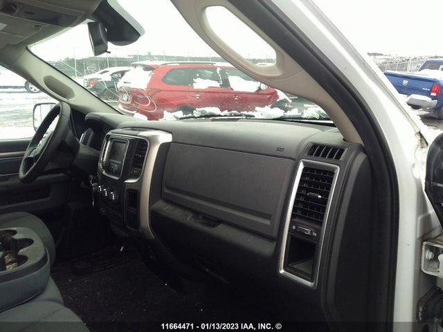 1C6RR7GT2GS318777 RAM 1500 Slt
