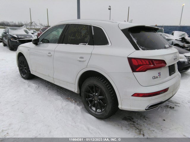 WA1FNAFY9J2141003 Audi Q5 Technik S-line