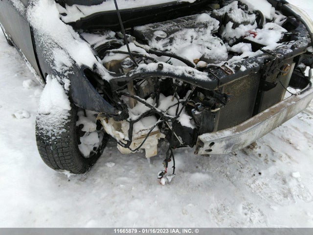Toyota Matrix 2010 2T1KE4EE1AC041346 Image 7