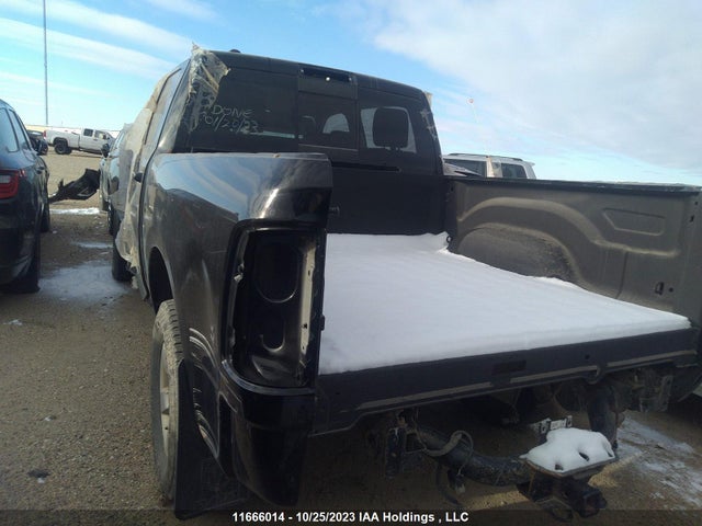 1C6RR7LT1KS588467 RAM 1500 Classic Slt